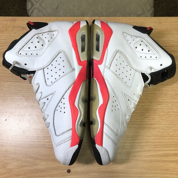 *SOLD!* Air Jordan Retro 6 ‘Infrared’ Sneakers - Picture 7 of 8